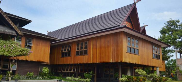 庞卡兰布翁阿尔瑟拉酒店(Arsela Hotel Pangkalan Bun)图片