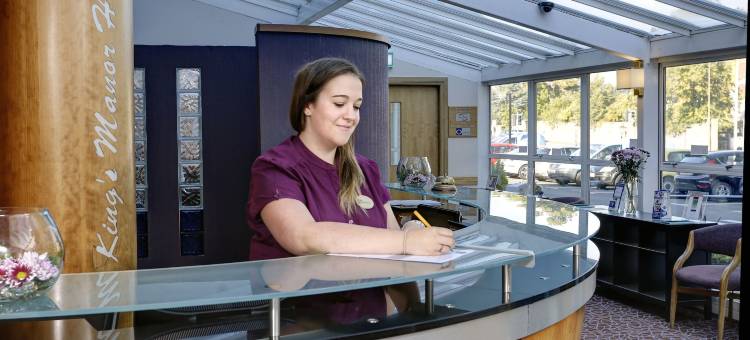 琴斯曼诺贝斯特韦斯特酒店(Best Western Kings Manor Hotel)图片