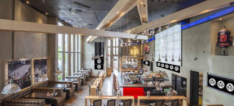 桑德曼签名坎卢普斯酒店(Sandman Signature Kamloops Hotel)图片