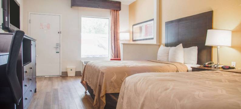 品质套房酒店(Quality Inn & Suites Aiken)图片