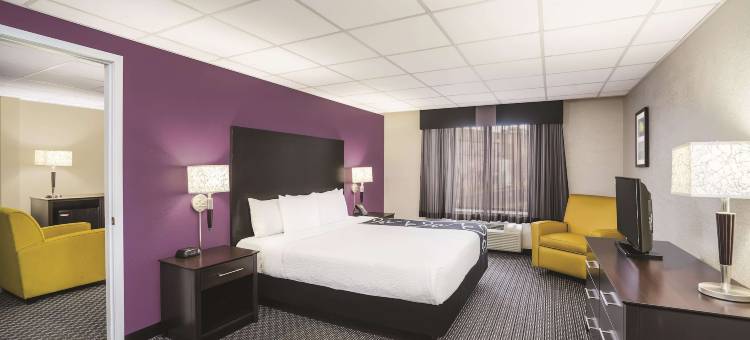 弗雷斯诺优胜美地拉昆塔温德姆酒店(La Quinta Inn by Wyndham Fresno Yosemite)图片