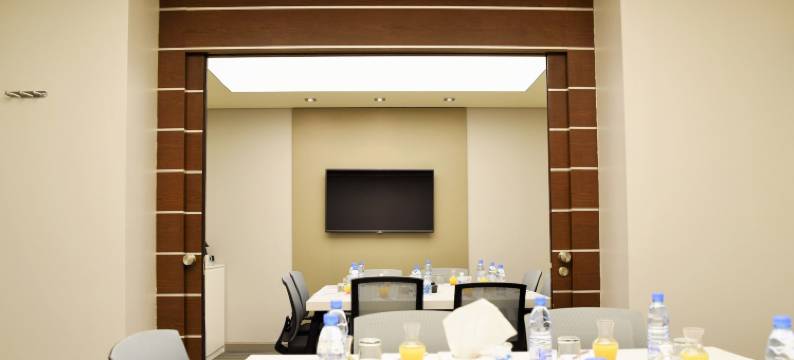 贝鲁特市中心温德姆华美达酒店(Ramada by Wyndham Downtown Beirut)图片