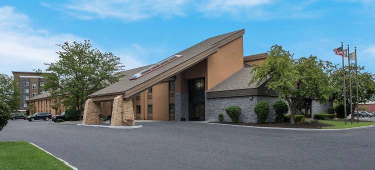 品质酒店托莱多西门(Quality Inn Toledo Westgate)图片