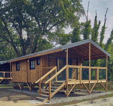 圣日耳曼花园旅舍和活动(Le Jardin Saint Germain Lodges and Events)