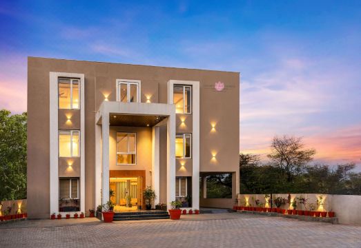 The Seasons Udaipur - Near Sajjangarh Fort Hotel Overview