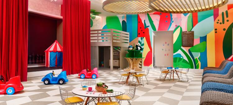 SLS PLAYA MUJERES图片