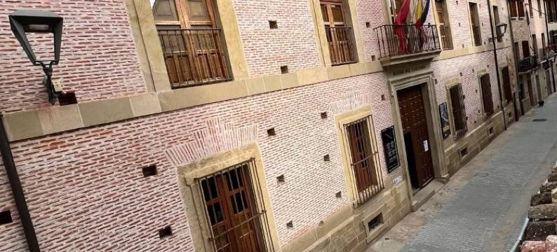 伊莱佩埃斯特拉拉鲁阿(Iraipe Estella la Rúa Auto Check-IN)图片