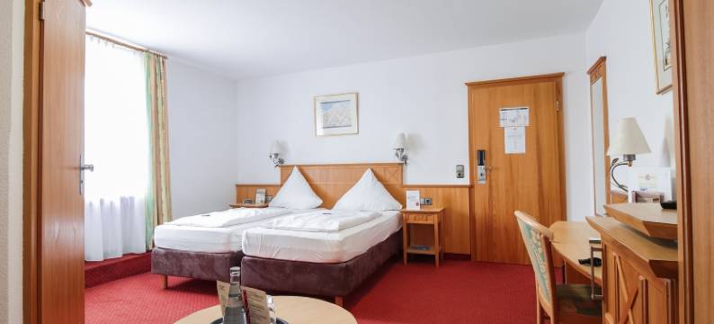 玫瑰乡村酒店 - 兰德加特酒店(Landgasthof & Hotel Zur Rose Berg)图片