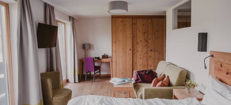 西比希尔餐厅酒店(Seebichl Haus am See Designhotel Kitzbühel)图片