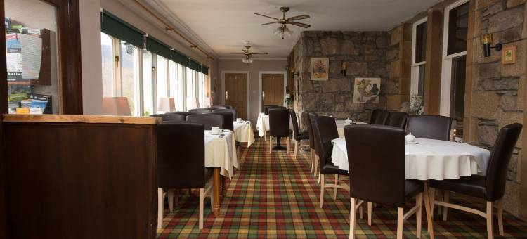 罗文树乡村酒店(The Rowan Tree Country Hotel)图片