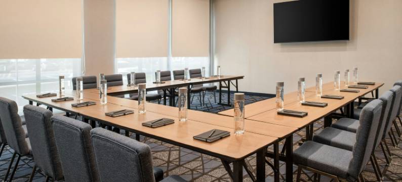 圣贝纳迪诺洛马琳达万怡酒店(Courtyard San Bernardino Loma Linda)图片