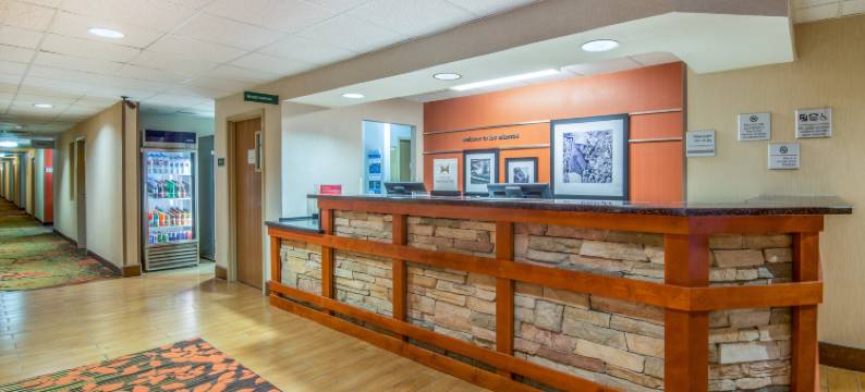 洛斯阿拉莫斯怀特岩希尔顿欢朋套房酒店(Hampton Inn & Suites by Hilton Los Alamos White Rock)图片