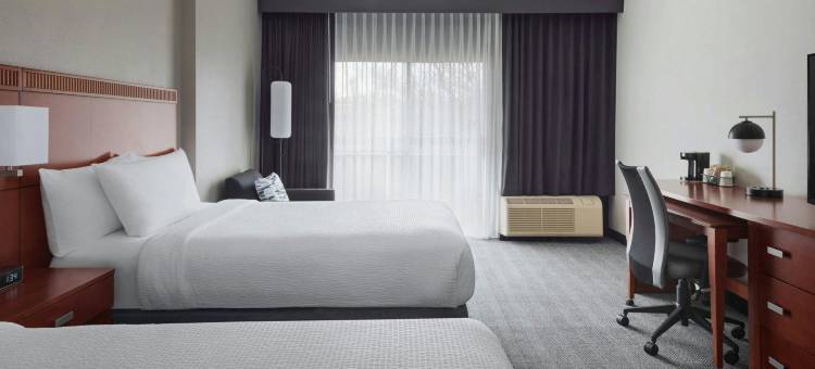 新卡罗尔顿兰德沃万怡酒店(Courtyard New Carrollton Landover)图片