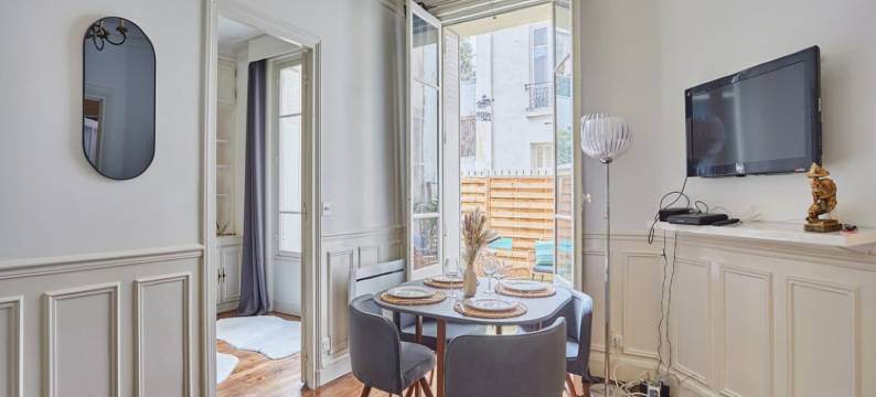 Superb Eiffel Tower Terrace Apartment图片