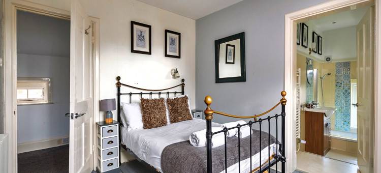Cottage in Crimplesham with Games Room & Garden图片