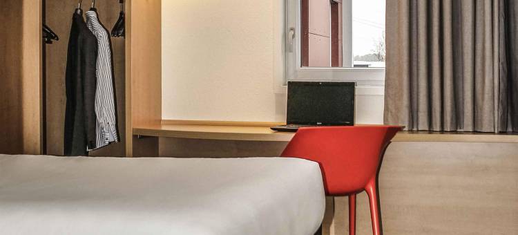 圣热尼普伊日内瓦宜必思酒店(法国边境内)(Ibis Saint-Genis-Pouilly Genève)图片