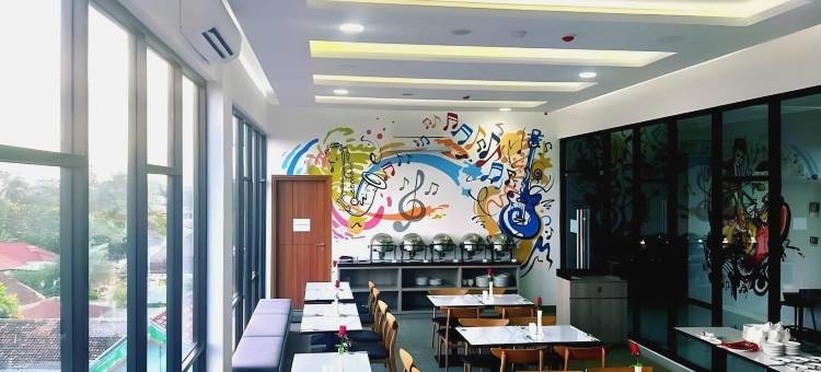 隆阿贡前一酒店(Front One Hotel Tulungagung)图片