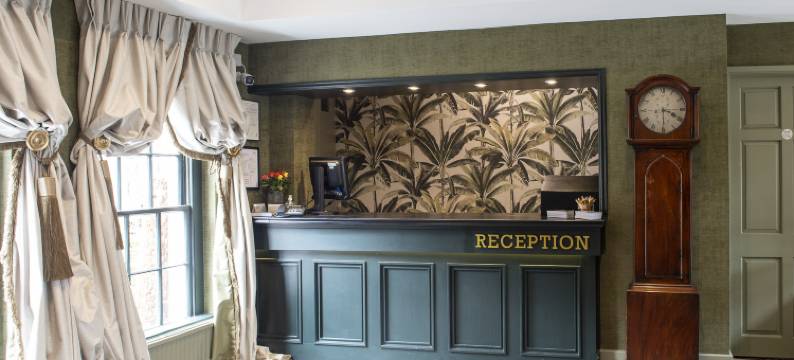 法恩罕布什酒店(Bush Hotel Farnham)图片