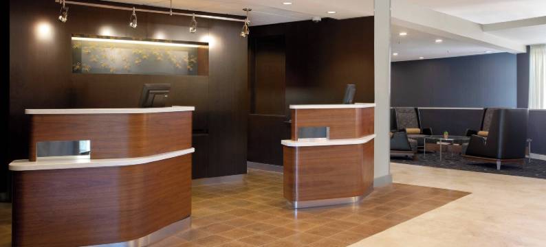 棕榈泉万怡酒店(Courtyard Palm Springs)图片