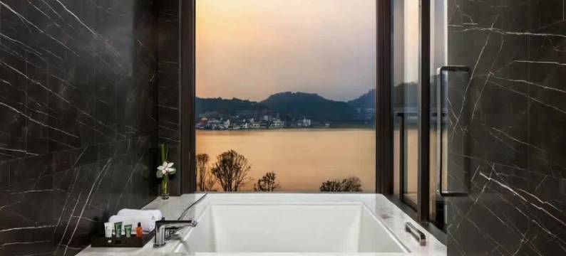 宁波东钱湖华茂希尔顿酒店图片