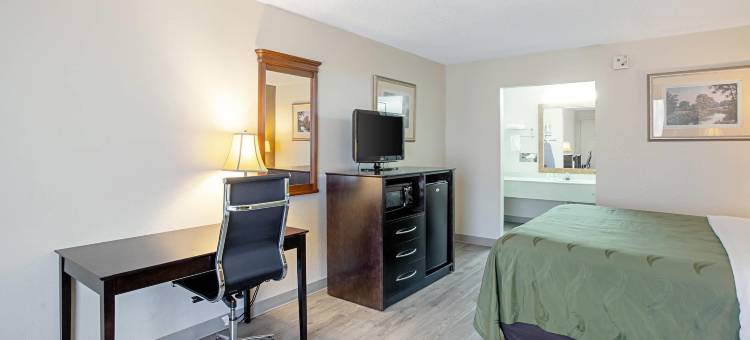 利夫奥克 I-10 283 号出口凯艺套房酒店(Quality Inn & Suites Live Oak I-10 Exit 283)图片