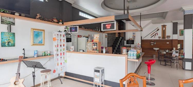 红多兹酒店-近三马林达GOR森帕加(RedDoorz Near Gor Sempaja Samarinda)图片