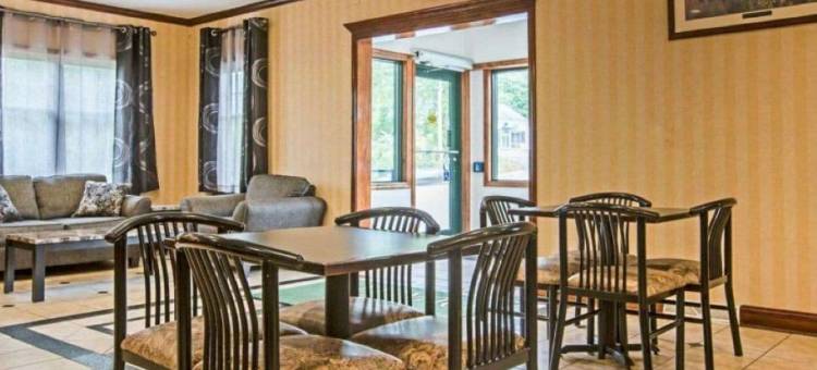 格伦福尔斯-昆斯伯里伊克诺旅馆(Econo Lodge Glens Falls - Lake George)图片