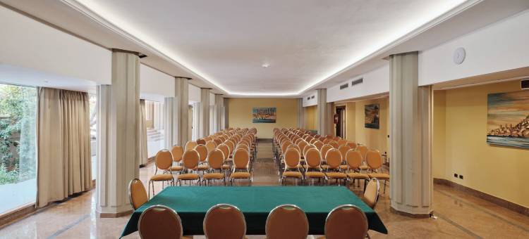 阿卡西亚棣莱奥尼帕克酒店(Acacia Resort Parco Dei Leoni)图片