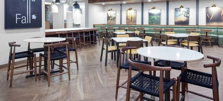 摩根堡万枫酒店及套房(Fairfield Inn & Suites Fort Morgan)图片