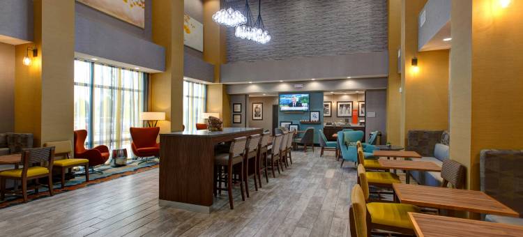 威奇托/机场希尔顿欢朋套房酒店(Hampton Inn & Suites Wichita/Airport)图片