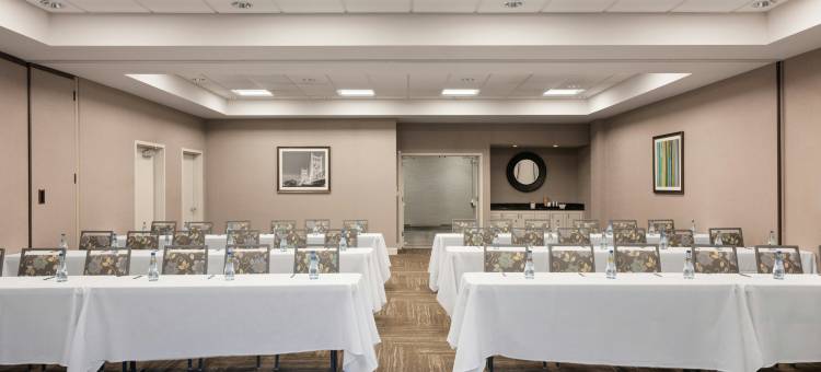 Homewood Suites by Hilton-萨克拉门托机场纳托马斯(Homewood Suites by Hilton Sacramento Airport-Natomas)图片