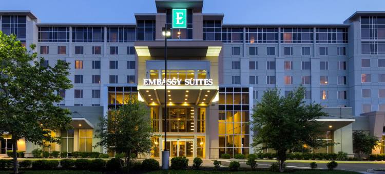 伊丽莎白纽瓦克机场希尔顿安泊酒店(Embassy Suites by Hilton Newark Airport)图片