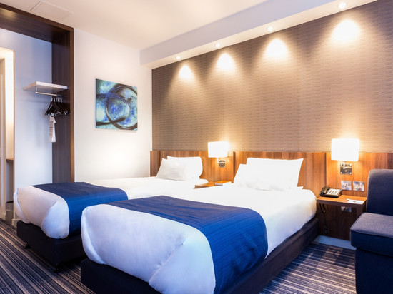 Holiday Inn Express 韦克菲尔德