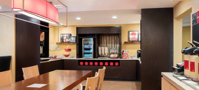 洛杉矶拉克斯曼哈顿海滩镇万豪TownePlace酒店(TownePlace Suites Los Angeles LAX Manhattan Beach)图片