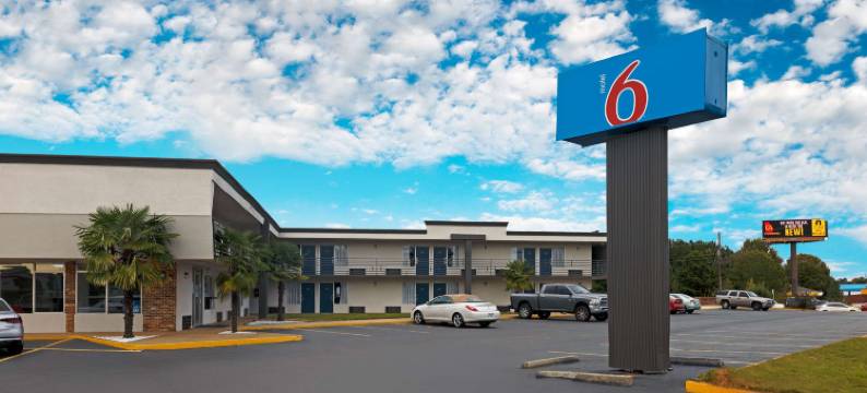 麦克多纳夫苏格兰旅馆(Motel 6 McDonough, GA)图片