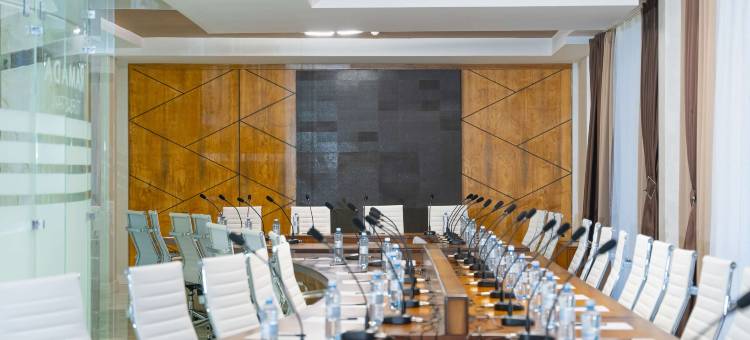 突厥斯坦温德姆华美达酒店(Ramada by Wyndham Turkistan)图片