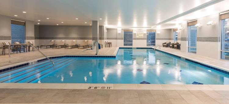 印第安纳波利斯 - 基斯通希尔顿欢朋套房酒店(Hampton Inn & Suites Indianapolis/Keystone)图片