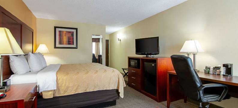 里奇堡 I-77 的品质套房酒店(Quality Inn & Suites Richburg I-77)图片