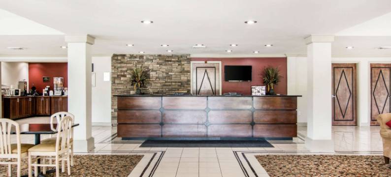 罗德威旅馆拉格兰奇东(Rodeway Inn la Grange East)图片