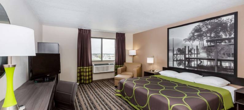 灵湖-奥科博吉速8酒店(Super 8 by Wyndham Spirit Lake/Okoboji)图片