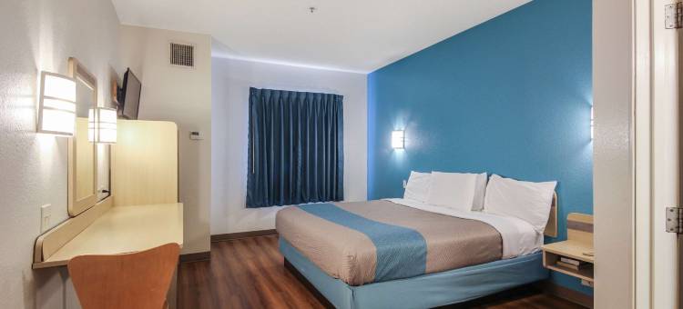 纽布朗费尔斯6号汽车旅馆(Motel 6 New Braunfels, TX)图片