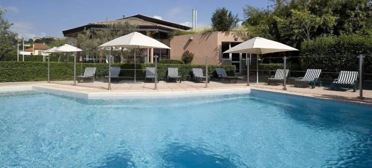 宜必思奥伯纳酒店(Ibis Aubenas)图片