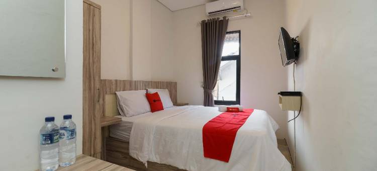 红多兹伊斯兰酒店-巨港西蒂法蒂玛RSUD(RedDoorz Syariah Near Rsud Siti Fatimah Palembang)图片