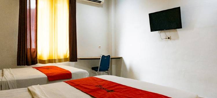 红多兹酒店-近查亚普拉港(RedDoorz Near Pelabuhan Jayapura)图片