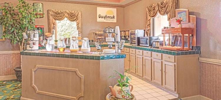 奥西奥拉戴斯套房酒店(Days Inn & Suites by Wyndham Osceola AR)图片