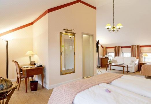 Hotel Villa Monte Vino Hotel Overview