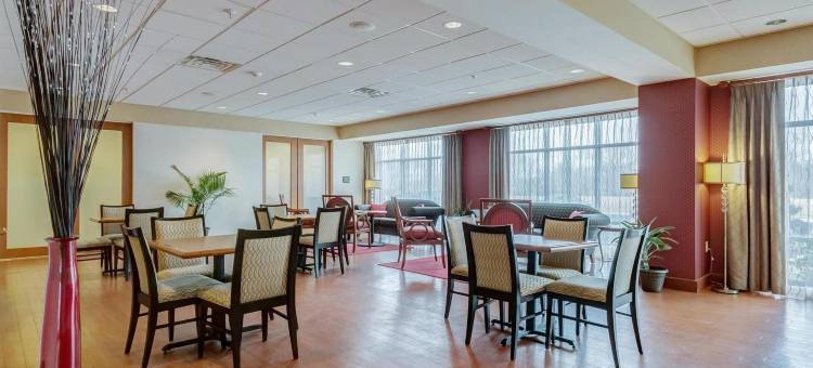 圣路易斯哥伦比亚欢朋酒店(Hampton Inn St. Louis-Columbia)图片