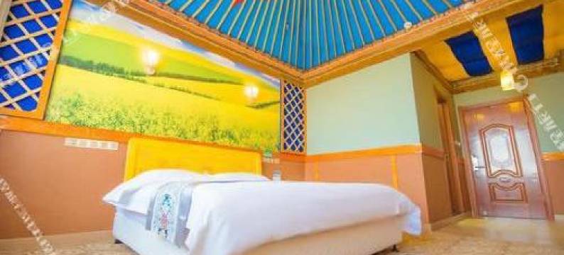 呼伦贝尔六十六顶毡房宾馆图片