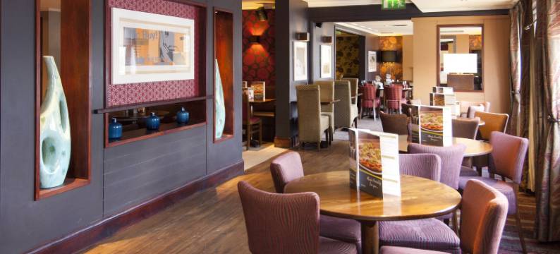 盖特威克克劳利城西普里米尔酒店(Premier Inn Gatwick Crawley Town West)图片
