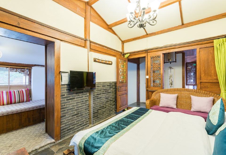  Hotel Overview